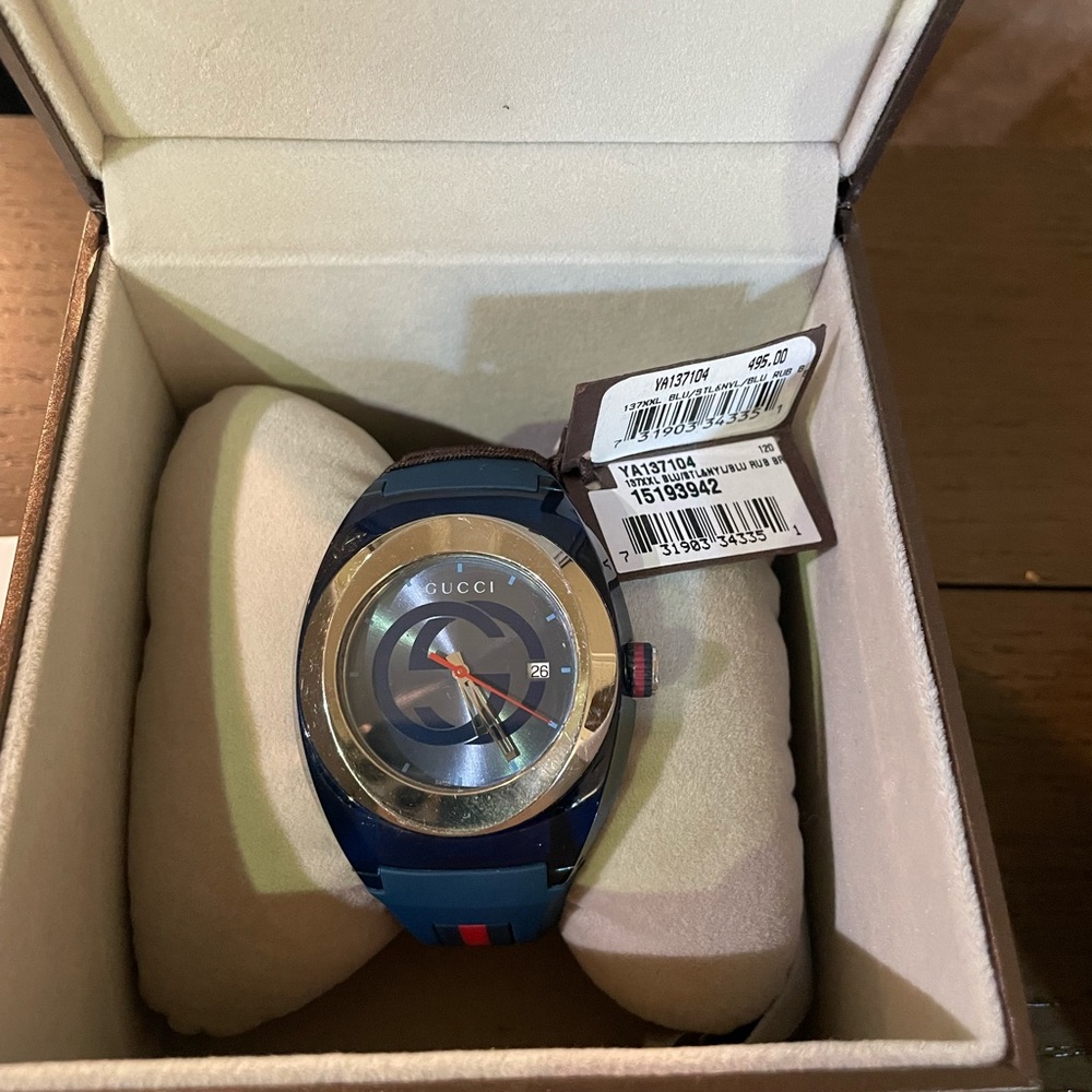 Gucci watch (Men’s)